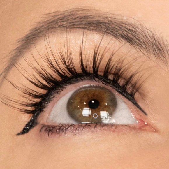 🔥3 for $20🔥🎄Tori Belle ICICLE Magnetude Magnetic Lashes🎄 - Picture 5 of 6